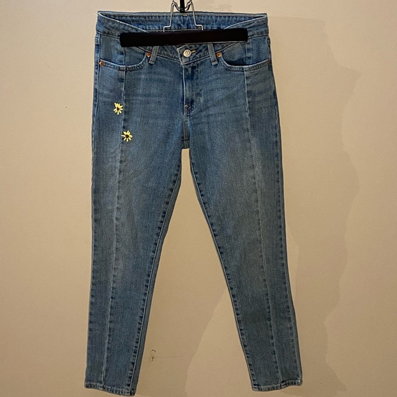 Levi’s jeans with embroidery - Picture 2 of 2